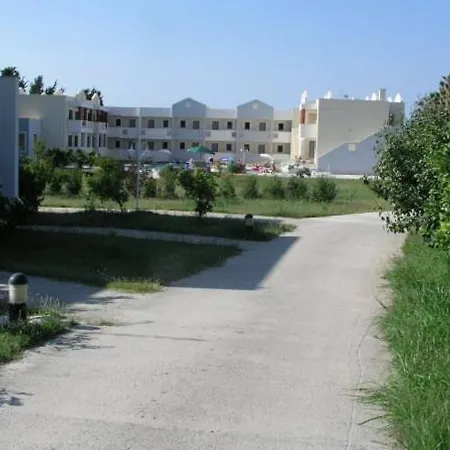 Olgas Paradise Aparthotel 3*