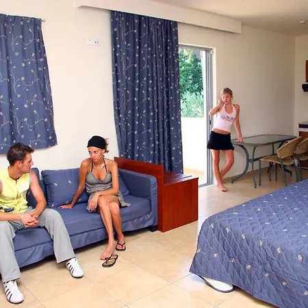 Olgas Paradise Appart hôtel 3*