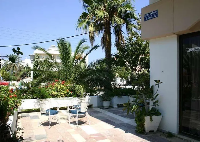 Olgas Paradise מלון דירות 3*